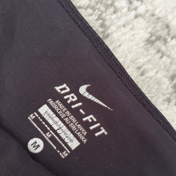 Nike Dri-FIT Black Yoga Pants Wide Leg Capri Stretch Activewear Size Medium - Picture 3 of 4